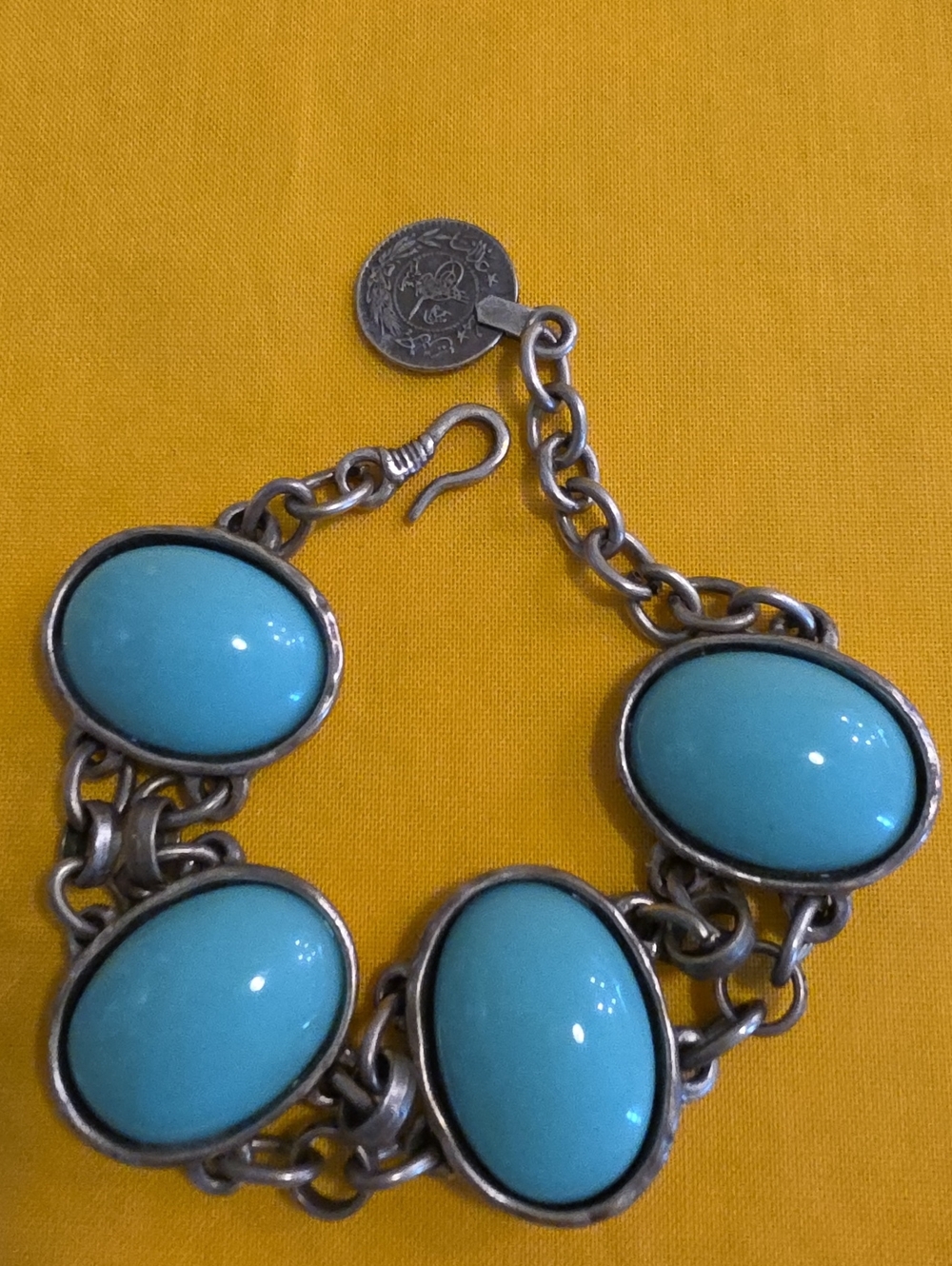Vintage Turquoise-Like Lucite Cabochon Link Bracelet ▪︎  Fun Costume Jewelry!